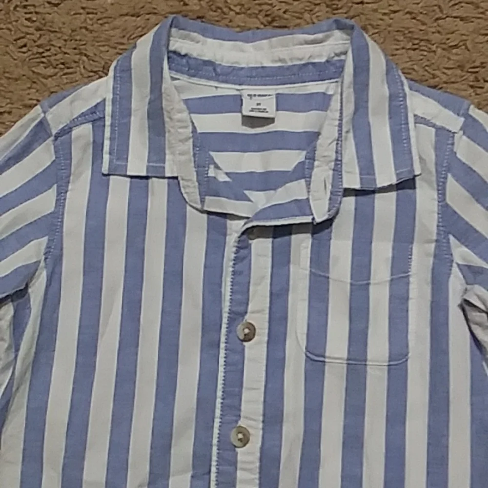 Toddler Boy Old Navy stripe button down shirt